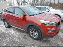 KM8J3CA40HU500772 2017 HYUNDAI TUCSON