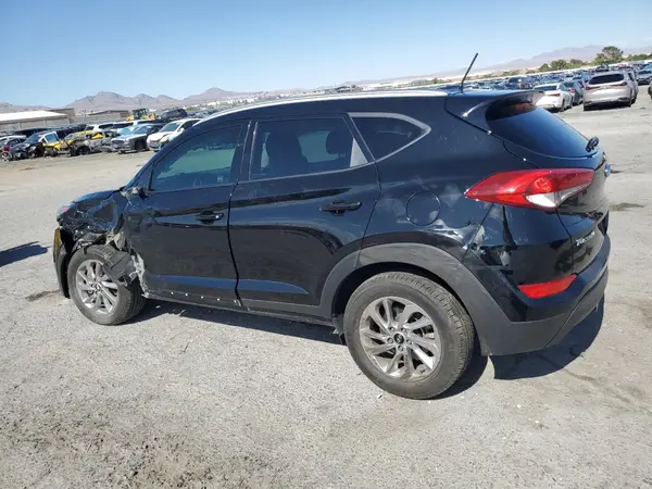KM8J3CA40HU503185 2017 HYUNDAI TUCSON - Image 2