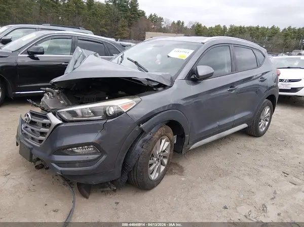 KM8J3CA40HU506314 2017 HYUNDAI TUCSON - Image 2