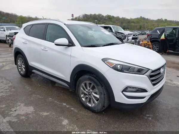 KM8J3CA40HU508757 2017 HYUNDAI TUCSON - Image 1