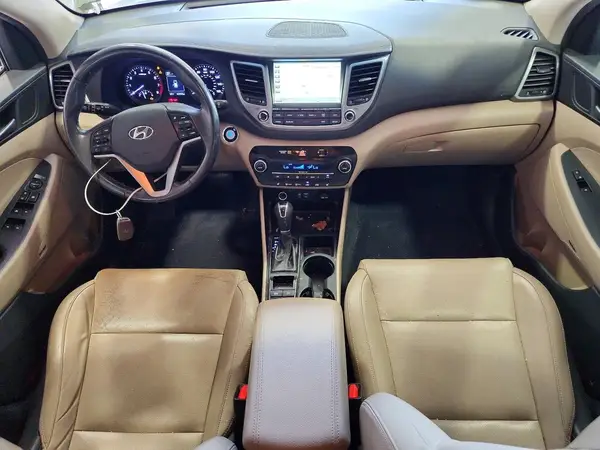 KM8J3CA40HU510640 2017 HYUNDAI TUCSON - Image 8
