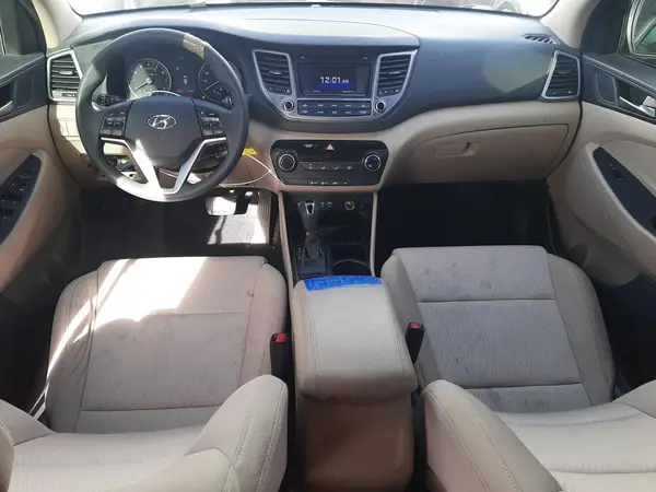 KM8J3CA40HU514719 2017 HYUNDAI TUCSON - Image 8