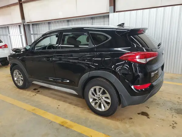 KM8J3CA40HU518088 2017 HYUNDAI TUCSON - Image 2