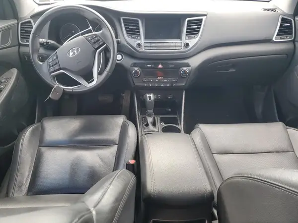 KM8J3CA40HU529026 2017 HYUNDAI TUCSON - Image 8