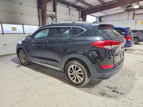 KM8J3CA40HU529141 2017 HYUNDAI TUCSON - Image 2