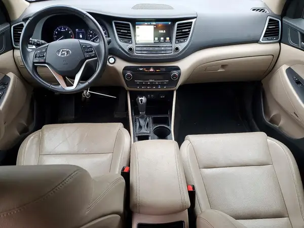 KM8J3CA40HU529155 2017 HYUNDAI TUCSON - Image 8