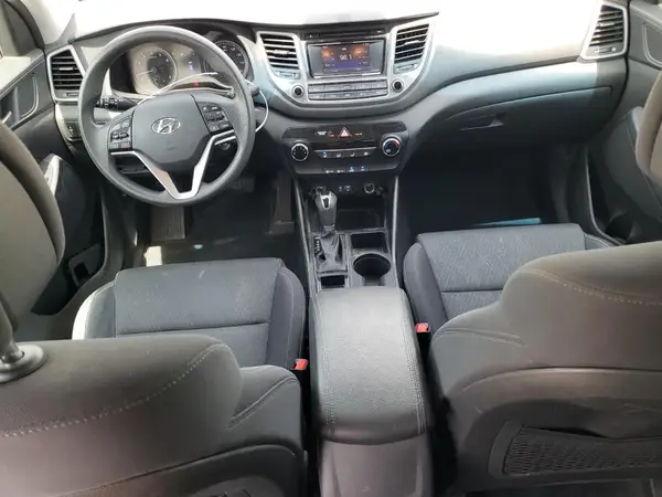 KM8J3CA40HU536946 2017 HYUNDAI TUCSON - Image 8