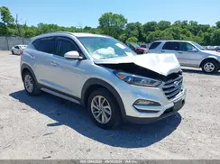 KM8J3CA40HU541483 2017 HYUNDAI TUCSON