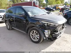 KM8J3CA40HU550507 2017 HYUNDAI TUCSON