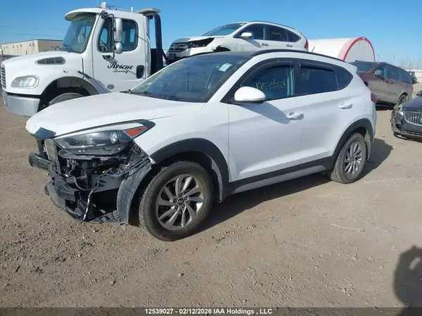 KM8J3CA40HU551589 2017 HYUNDAI TUCSON - Image 2