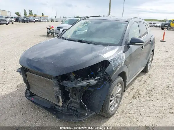KM8J3CA40HU562138 2017 HYUNDAI TUCSON - Image 2