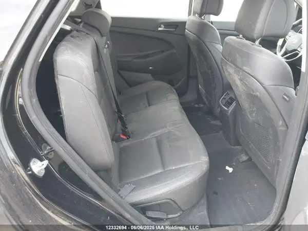KM8J3CA40HU562138 2017 HYUNDAI TUCSON - Image 8
