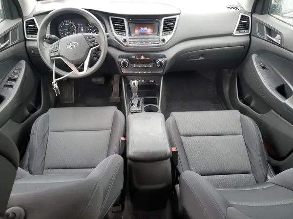 KM8J3CA40HU567114 2017 HYUNDAI TUCSON - Image 8