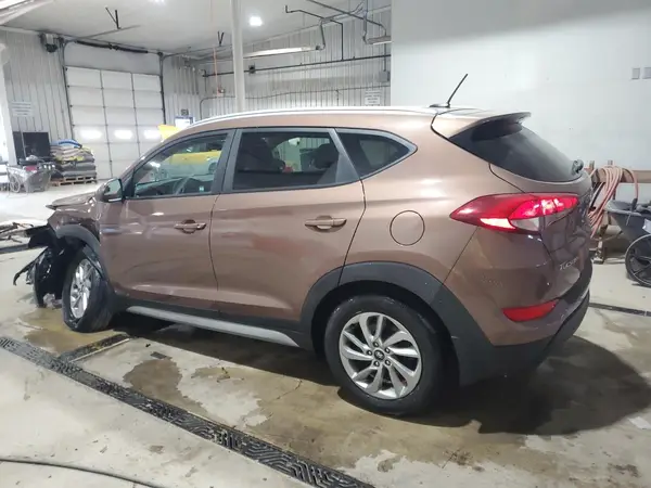 KM8J3CA40HU591736 2017 HYUNDAI TUCSON - Image 2