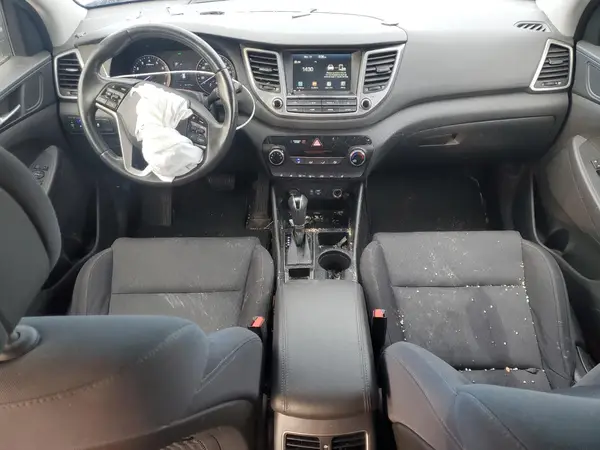 KM8J3CA40JU599051 2018 HYUNDAI TUCSON - Image 8