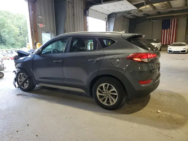 KM8J3CA40JU599258 2018 HYUNDAI TUCSON - Image 2