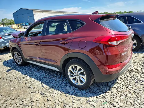 KM8J3CA40JU601221 2018 HYUNDAI TUCSON - Image 2