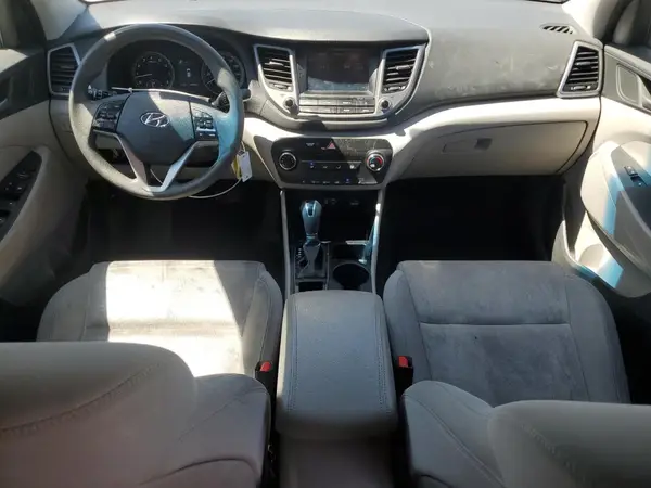 KM8J3CA40JU601770 2018 HYUNDAI TUCSON - Image 8