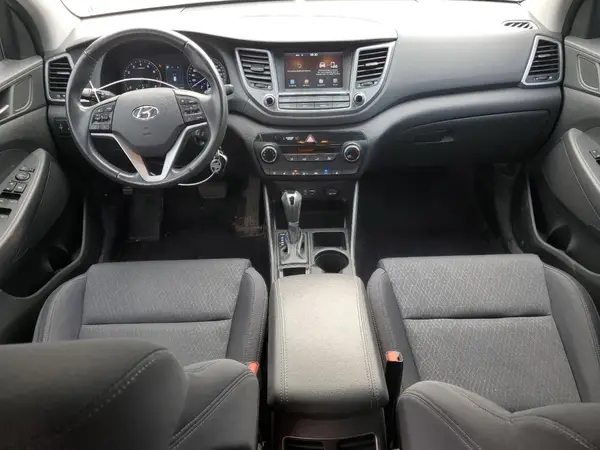 KM8J3CA40JU606628 2018 HYUNDAI TUCSON - Image 8