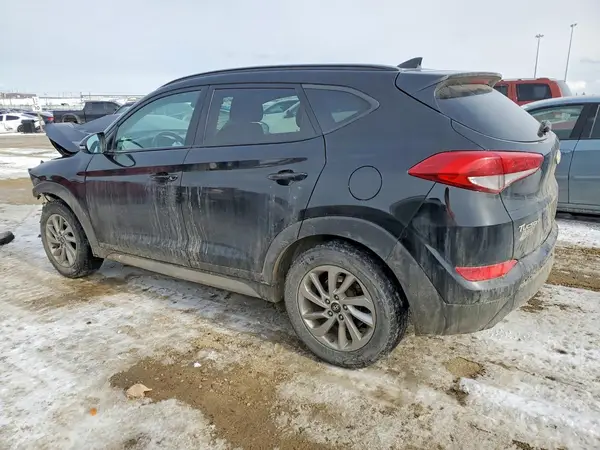 KM8J3CA40JU613126 2018 HYUNDAI TUCSON - Image 2
