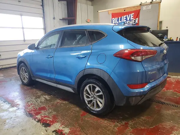 KM8J3CA40JU618469 2018 HYUNDAI TUCSON - Image 2