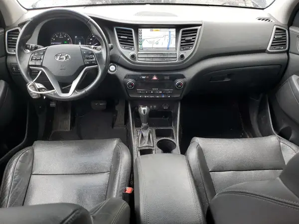 KM8J3CA40JU621209 2018 HYUNDAI TUCSON - Image 8