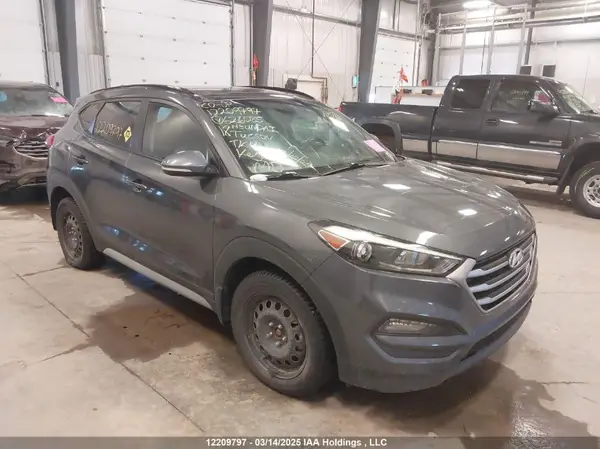 KM8J3CA40JU626085 2018 HYUNDAI TUCSON - Image 1
