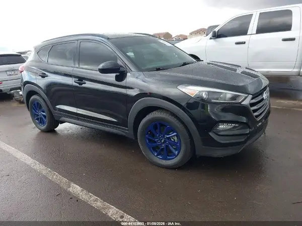 KM8J3CA40JU627771 2018 HYUNDAI TUCSON - Image 1