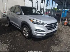 KM8J3CA40JU633053 2018 HYUNDAI TUCSON