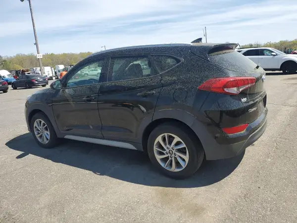 KM8J3CA40JU635708 2018 HYUNDAI TUCSON - Image 2