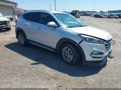 KM8J3CA40JU638186 2018 HYUNDAI TUCSON