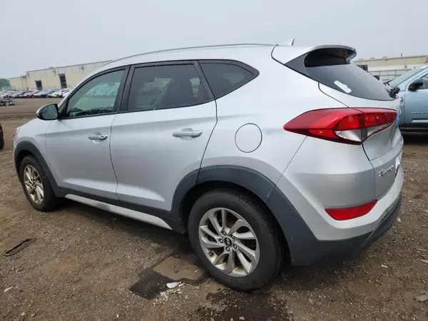 KM8J3CA40JU643128 2018 HYUNDAI TUCSON - Image 2