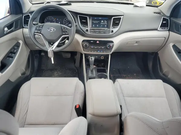 KM8J3CA40JU644621 2018 HYUNDAI TUCSON - Image 8