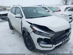 KM8J3CA40JU656039 2018 HYUNDAI TUCSON
