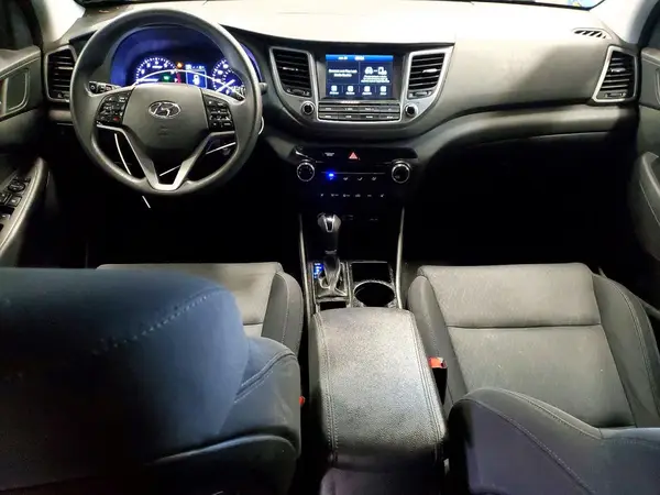 KM8J3CA40JU656526 2018 HYUNDAI TUCSON - Image 8