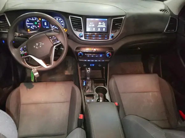 KM8J3CA40JU665310 2018 HYUNDAI TUCSON - Image 8