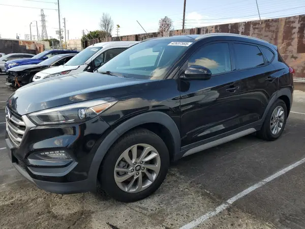 KM8J3CA40JU666845 2018 HYUNDAI TUCSON - Image 1