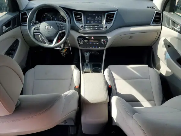 KM8J3CA40JU674640 2018 HYUNDAI TUCSON - Image 8