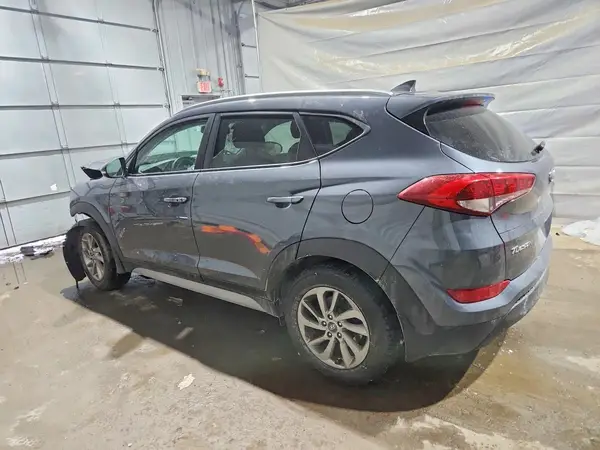 KM8J3CA40JU680759 2018 HYUNDAI TUCSON - Image 2