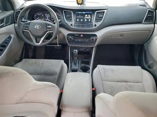 KM8J3CA40JU693947 2018 HYUNDAI TUCSON - Image 8