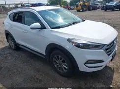 KM8J3CA40JU702923 2018 HYUNDAI TUCSON