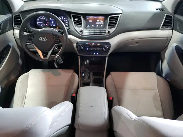 KM8J3CA40JU702971 2018 HYUNDAI TUCSON - Image 8