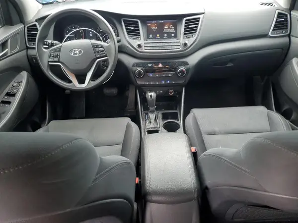 KM8J3CA40JU703506 2018 HYUNDAI TUCSON - Image 8