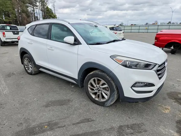 2018 HYUNDAI TUCSON COPART lot 77928255 auction photo 4