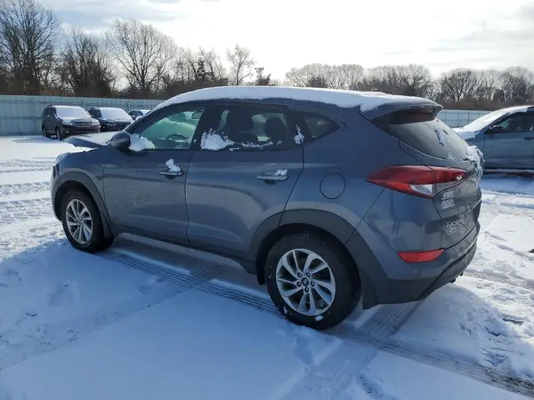 KM8J3CA40JU706809 2018 HYUNDAI TUCSON - Image 2