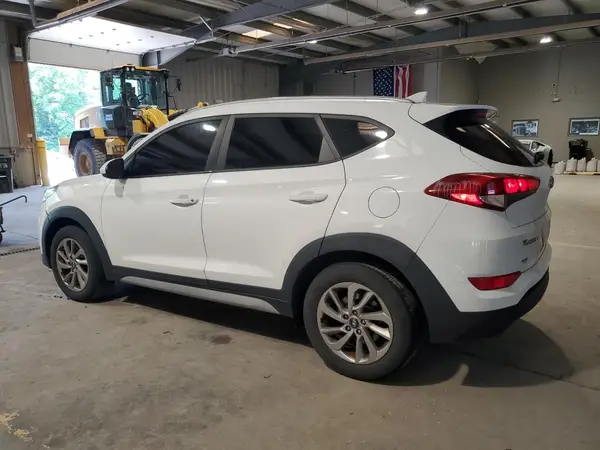 KM8J3CA40JU707118 2018 HYUNDAI TUCSON - Image 2