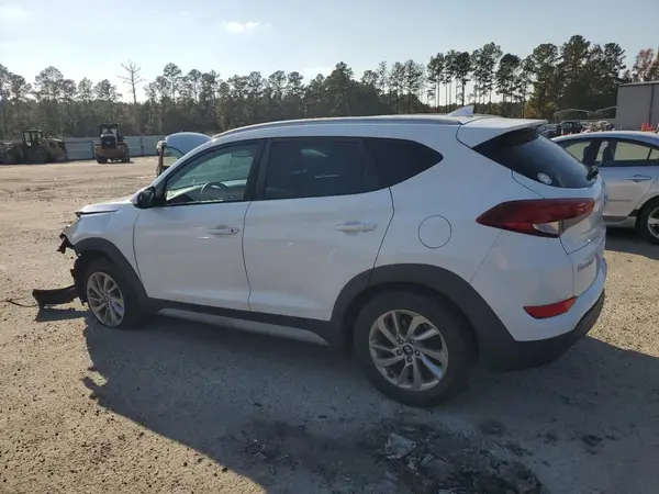 KM8J3CA40JU713601 2018 HYUNDAI TUCSON - Image 2