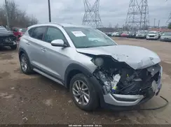 KM8J3CA40JU726204 2018 HYUNDAI TUCSON