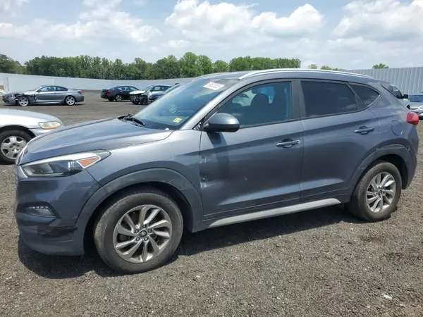 KM8J3CA40JU729586 2018 HYUNDAI TUCSON - Image 1