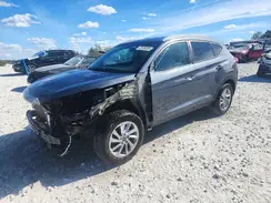 KM8J3CA40JU730379 2018 HYUNDAI TUCSON